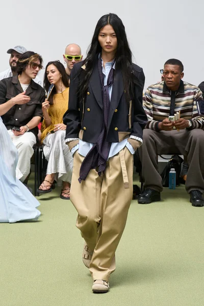 Look 9